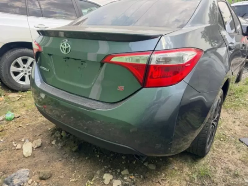 Toyota Corolla   - 2015
