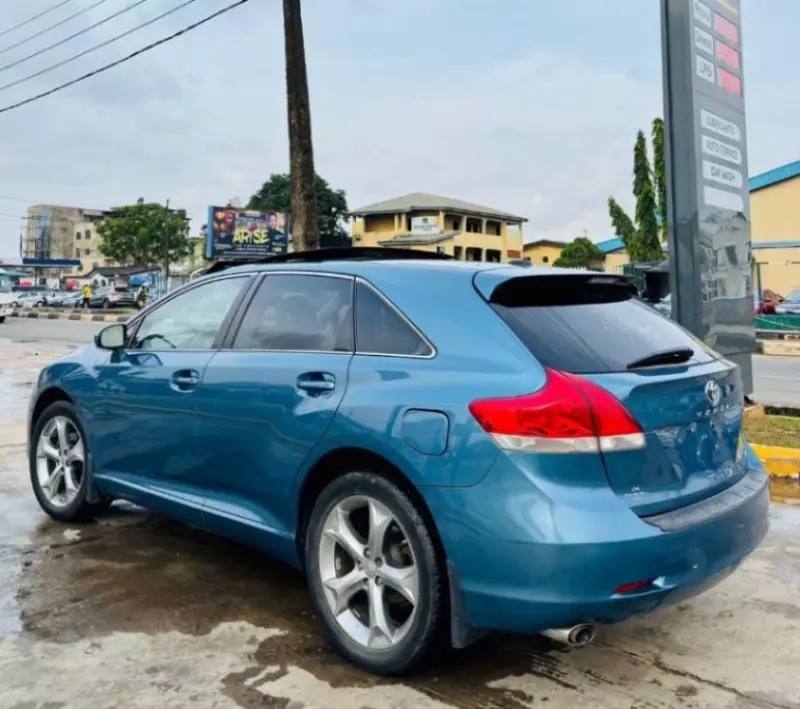 Toyota Venza   - 2010