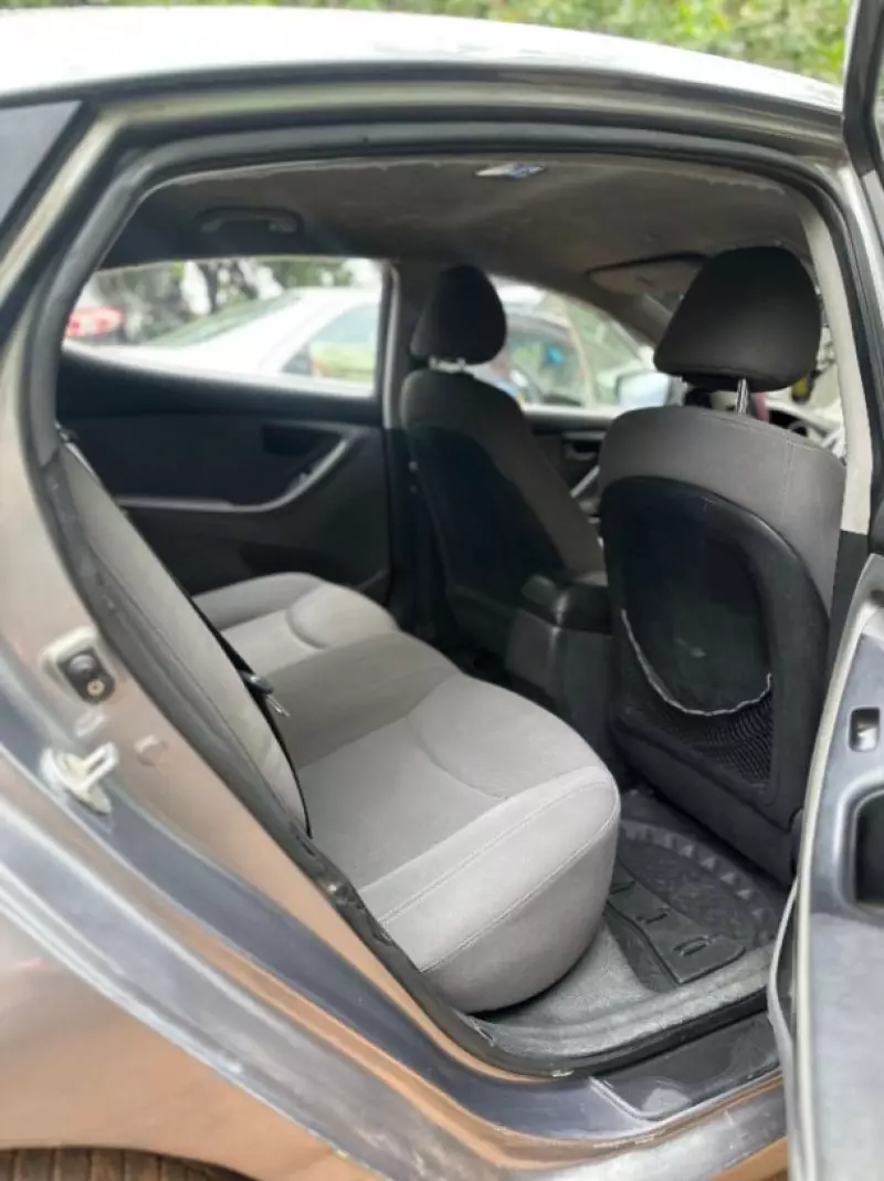 Hyundai Elantra   - 2014