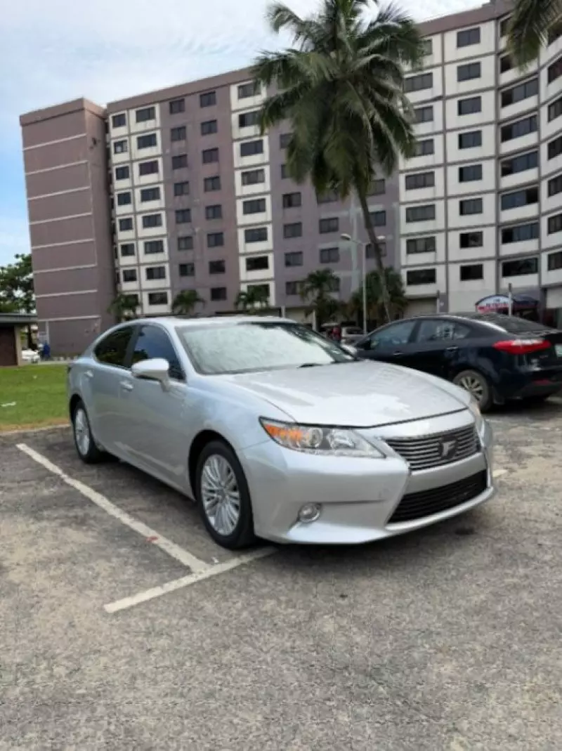 Lexus ES 350   - 2013