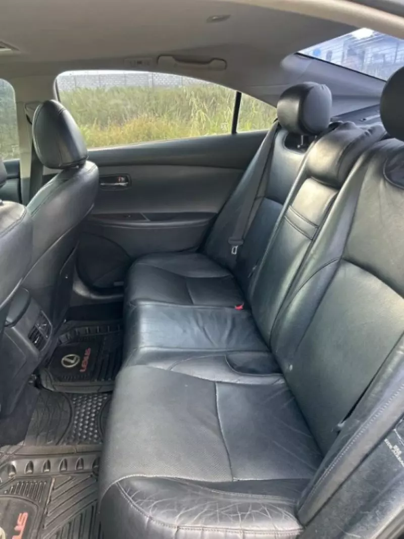 Lexus ES   - 2010