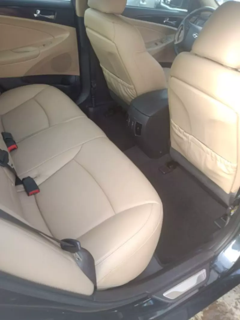 Hyundai Sonata   - 2013