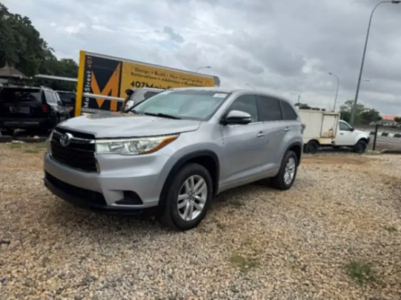 Toyota Highlander   - 2017