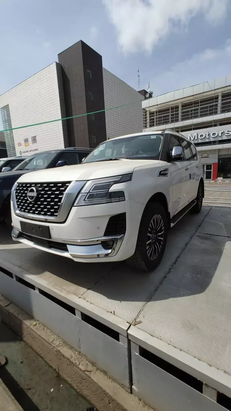 Nissan Patrol   - 2025