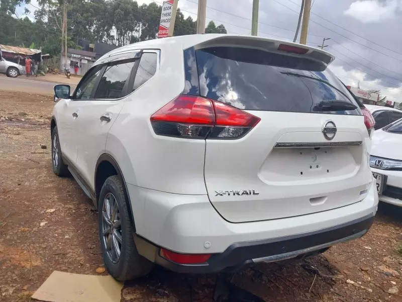 Nissan X-Trail   - 2017