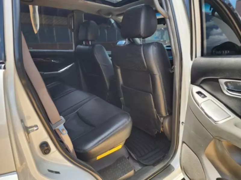 Toyota Land Cruiser - 2006