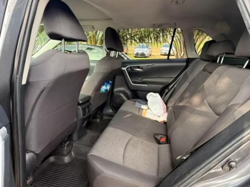 Toyota RAV 4   - 2019