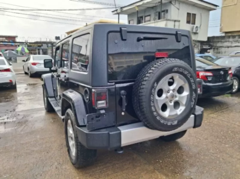 JEEP Wrangler Sahara   - 2015