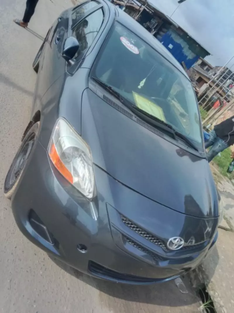 Toyota Yaris   - 2008