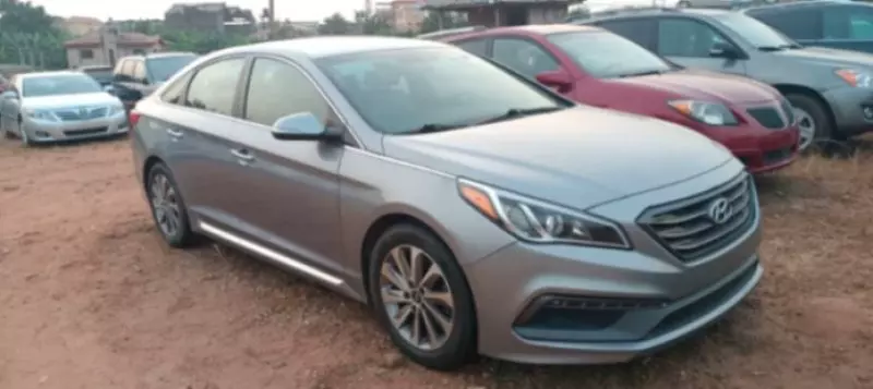 Hyundai Sonata   - 2016