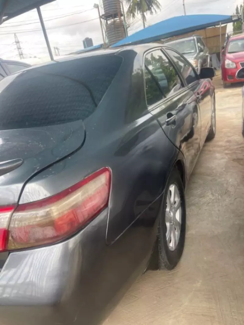 Toyota camry   - 2007