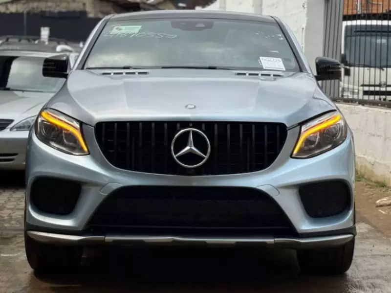 Mercedes-Benz GLE 450 - 2016