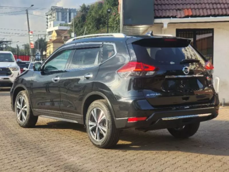 Nissan X- trail   - 2018