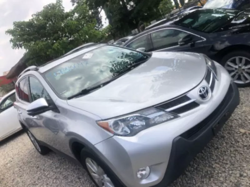 Toyota RAV4   - 2015