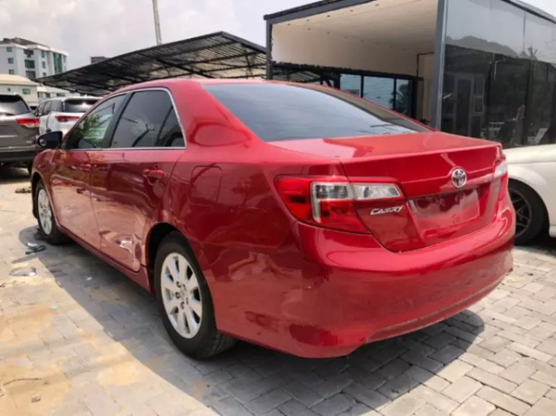Toyota Camry - 2014