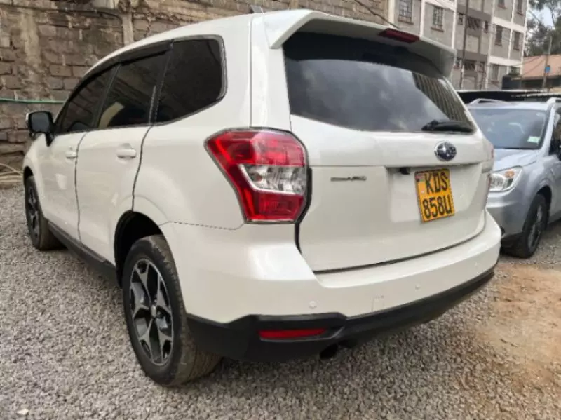 Subaru Forester   - 2015