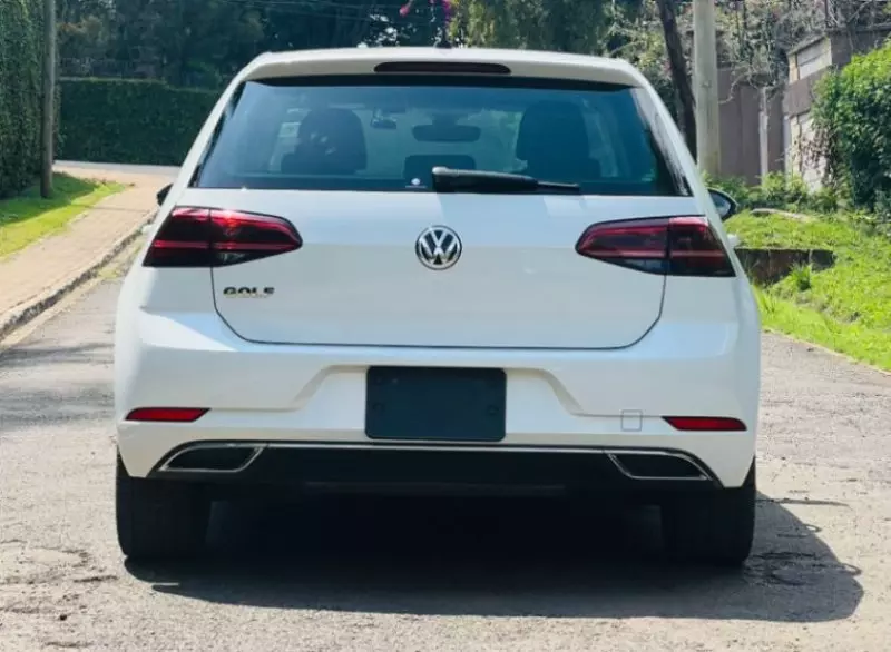 VOLKSWAGEN polo sedadan trend  ba ess   - 2018