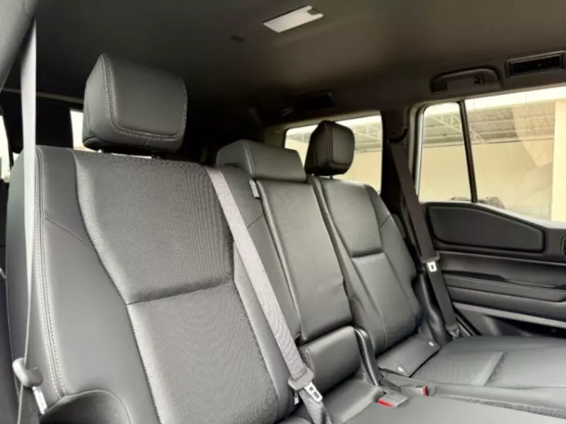 Toyota Land Cruiser Prado   - 2024