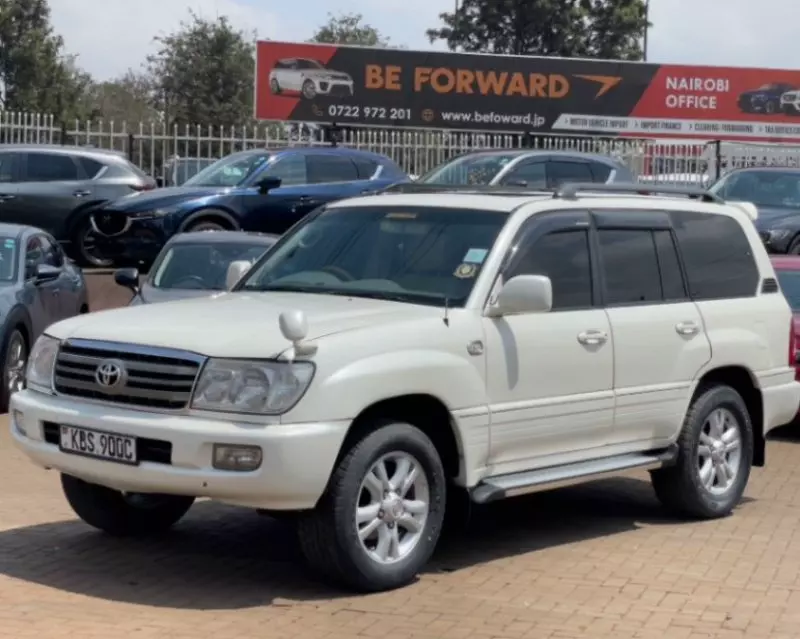 Toyota Landcruiser  V8   - 2005