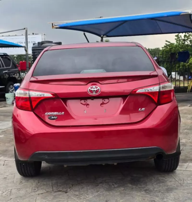 Toyota Corolla   - 2014