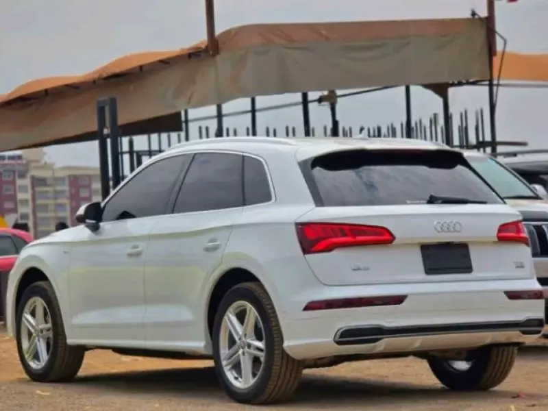 Audi Q5   - 2018