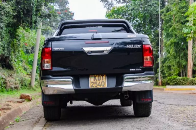 Toyota Hilux   - 2018