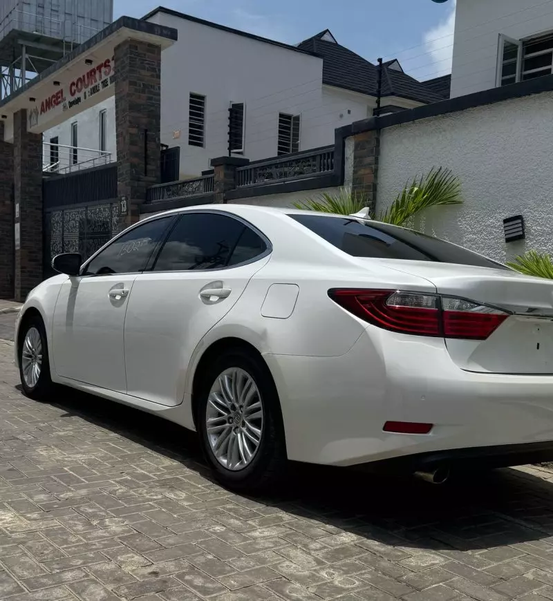 Lexus ES 350   - 2013