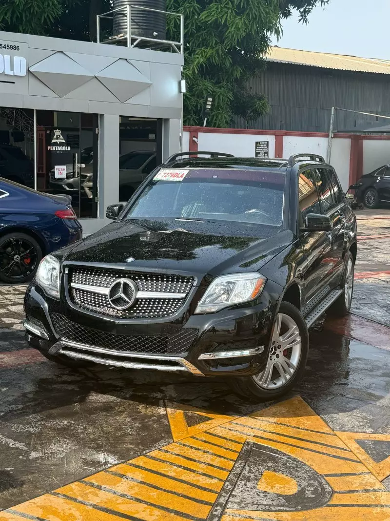 Mercedes-Benz GLK 350   - 2014