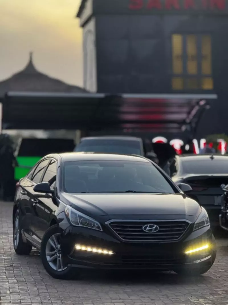 Hyundai Sonata   - 2015