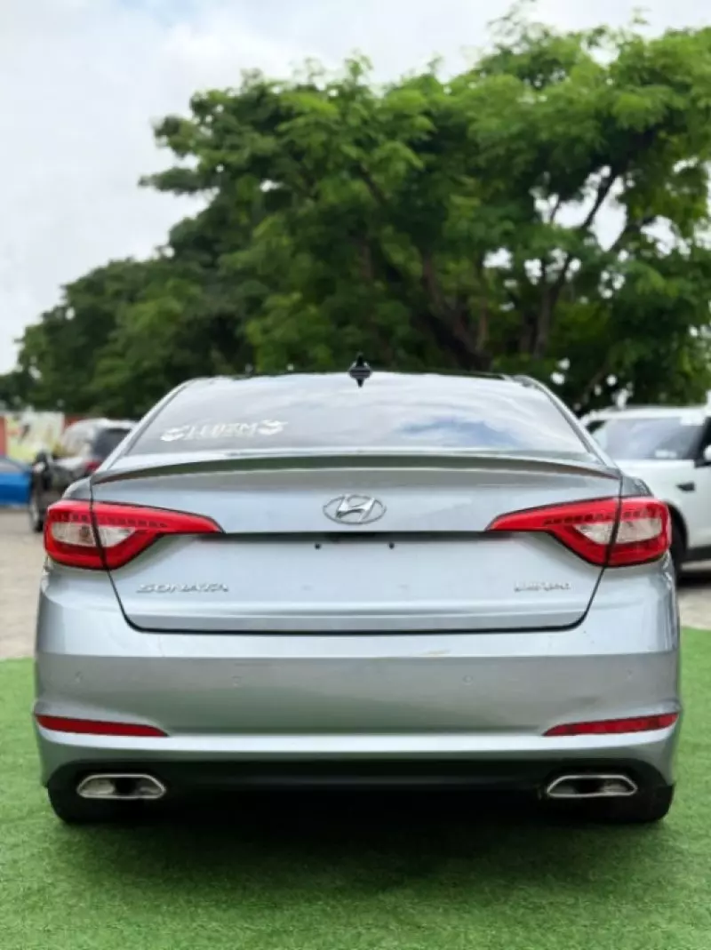 Hyundai Sonata   - 2015