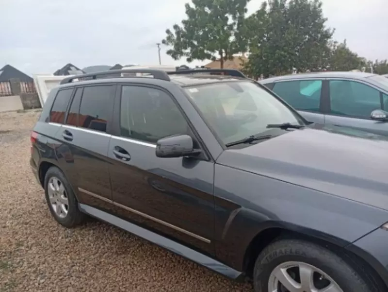 Mercedes-Benz GLK 350   - 2010