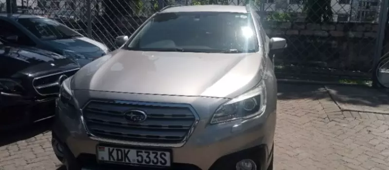 Subaru Outback   - 2015