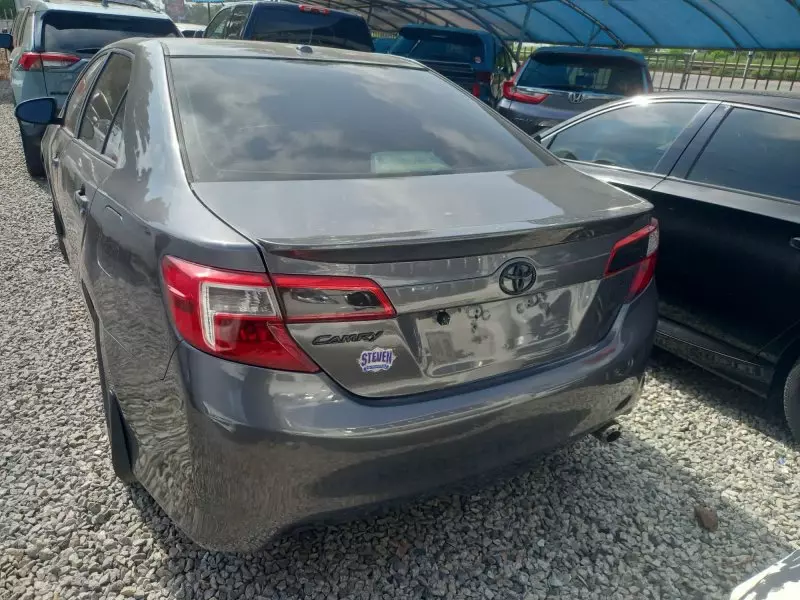 Toyota Camry   - 2013