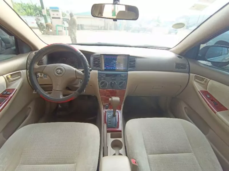 Toyota Corolla   - 2007