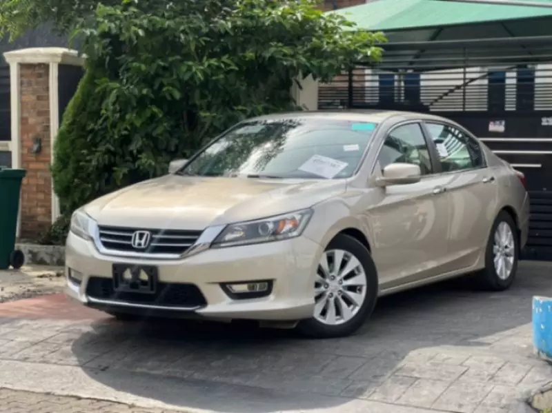 Honda Accord   - 2013