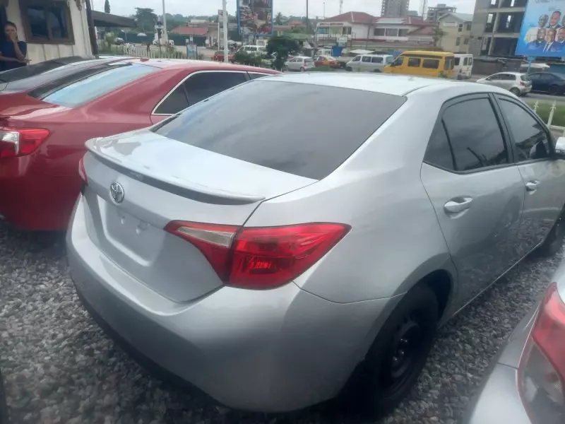 Toyota Corolla   - 2019