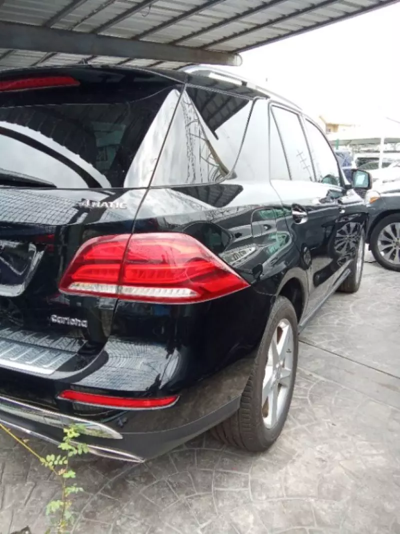 Mercedes-Benz GLE 350   - 2016