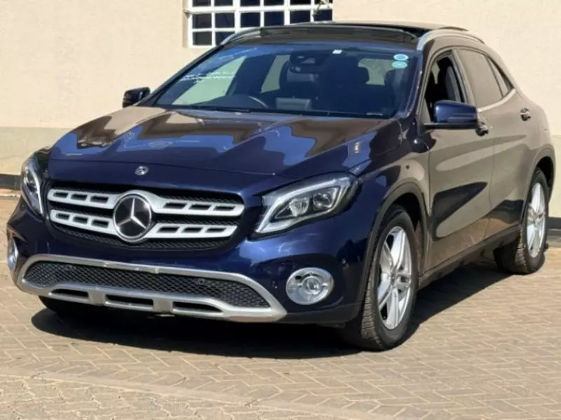 Mercedes-Benz GLA 180