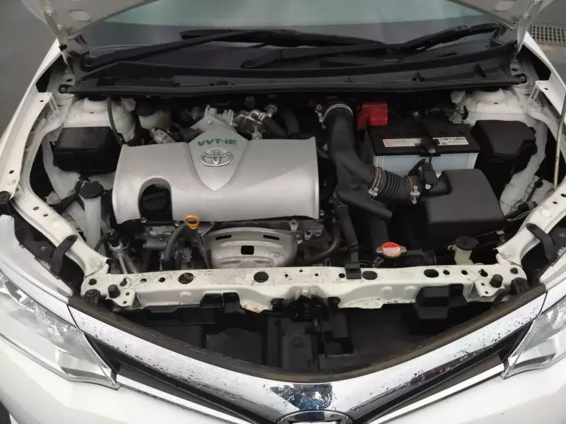 Toyota Axio    - 2016