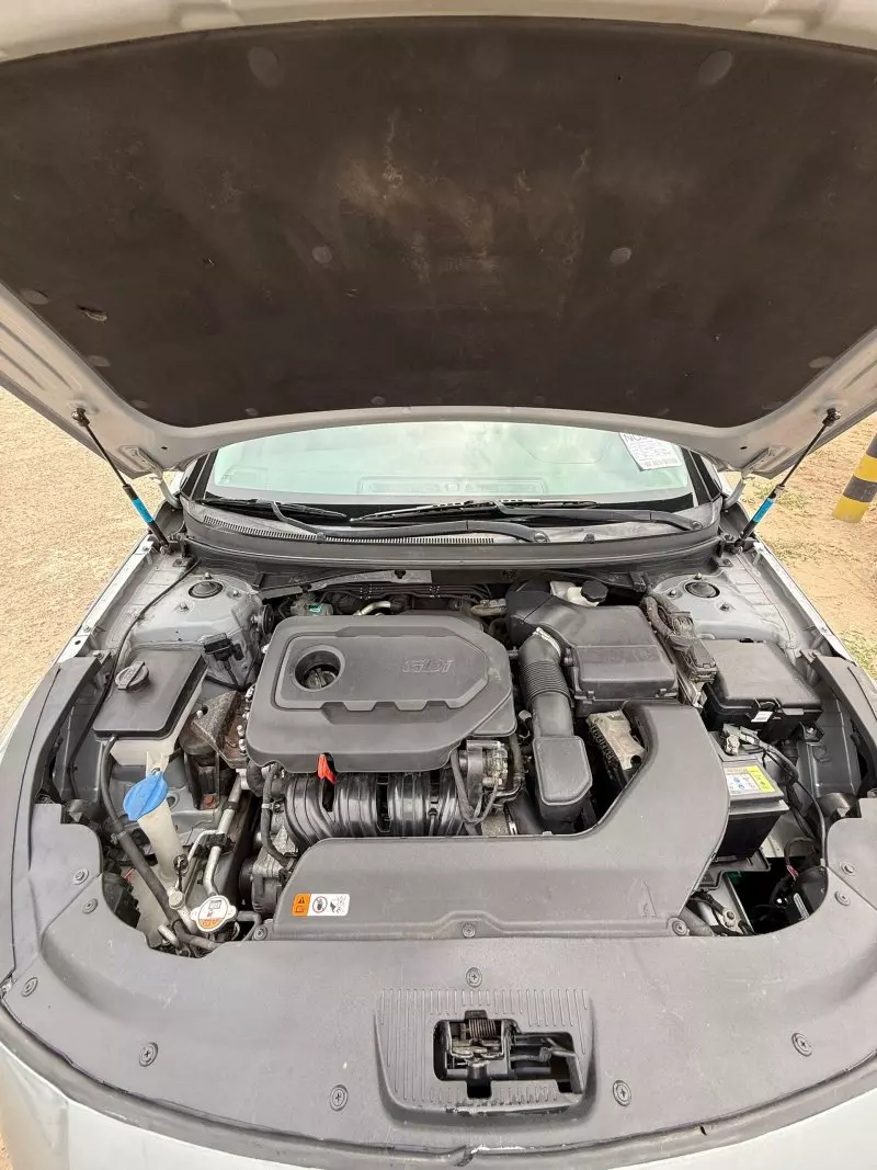 Hyundai Sonata   - 2015