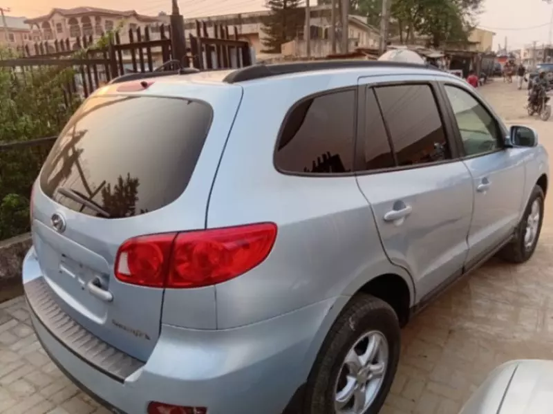 Hyundai Santa Fe   - 2008