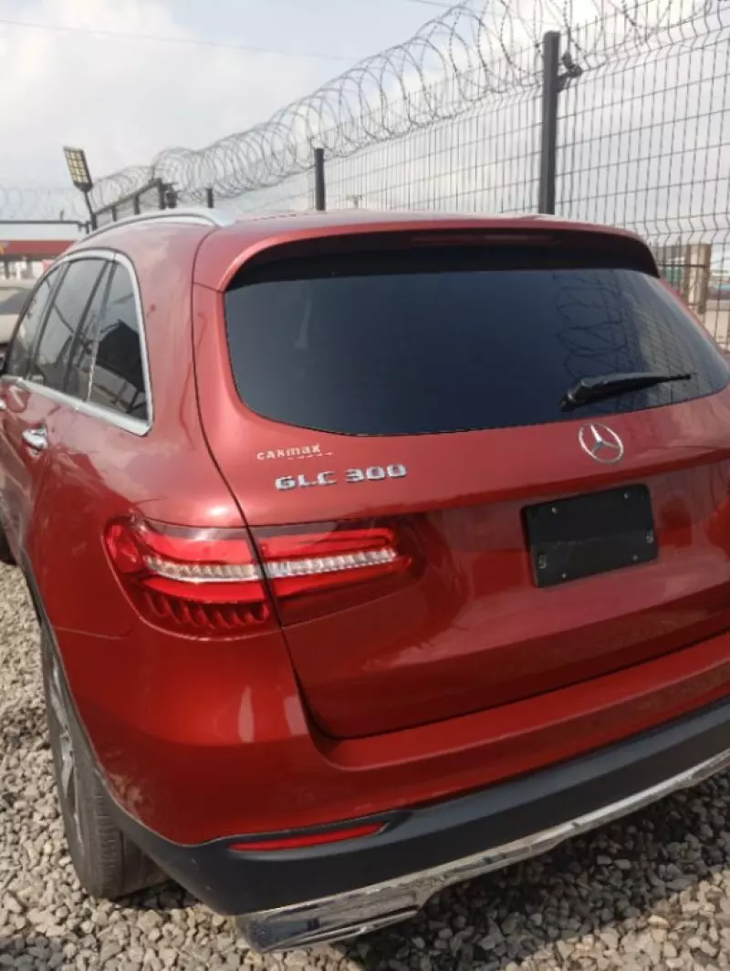 Mercedes-Benz GLC 300