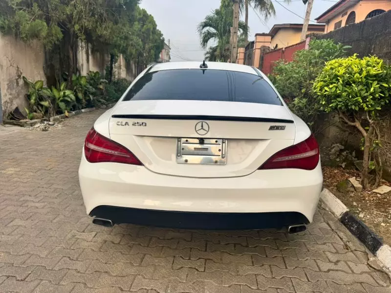 Mercedes-Benz CLA 250   - 2014