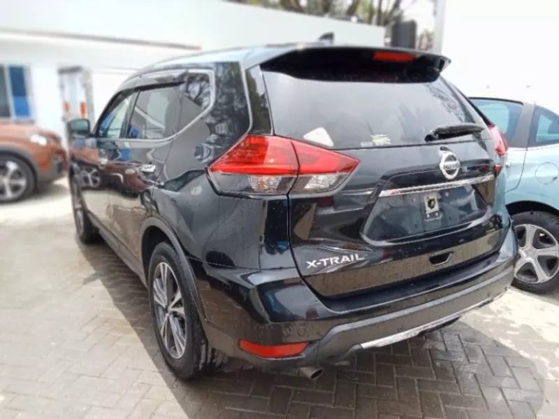 Nissan X-Trail   - 2018