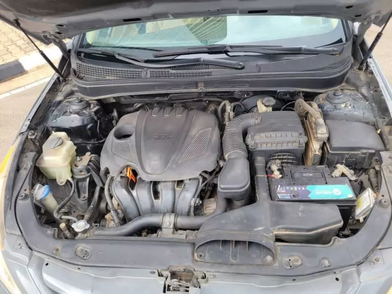 Hyundai Sonata   - 2013