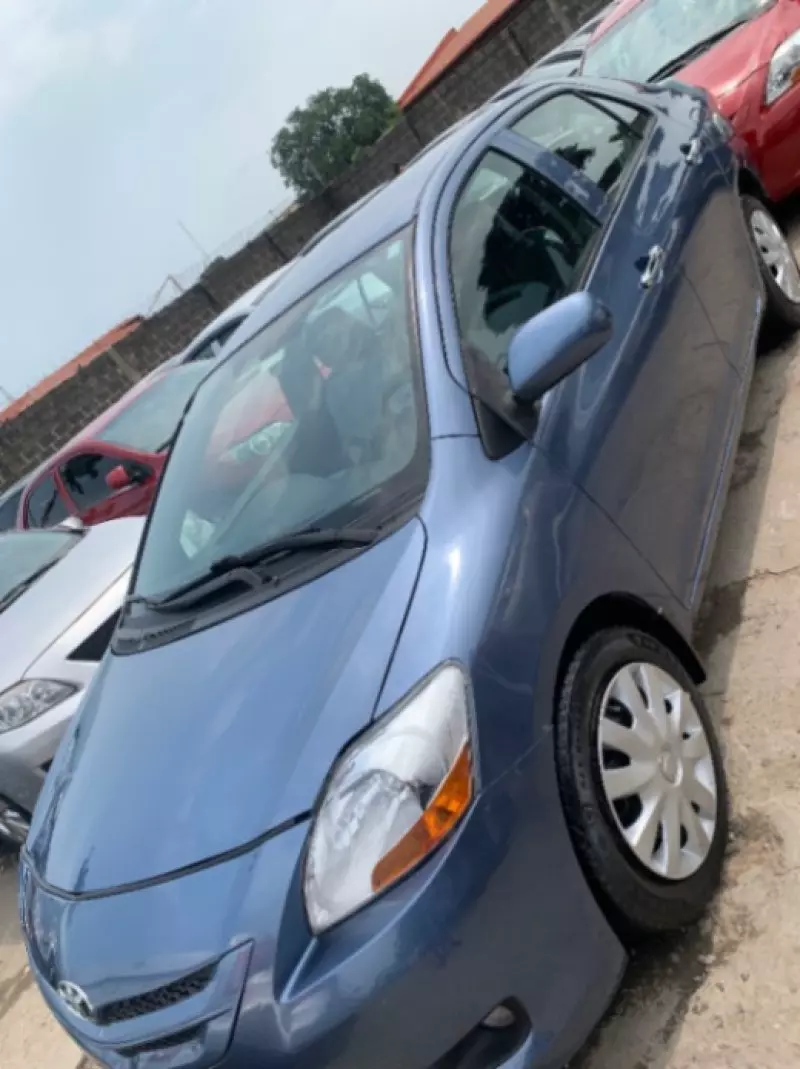 Toyota Yaris   - 2008