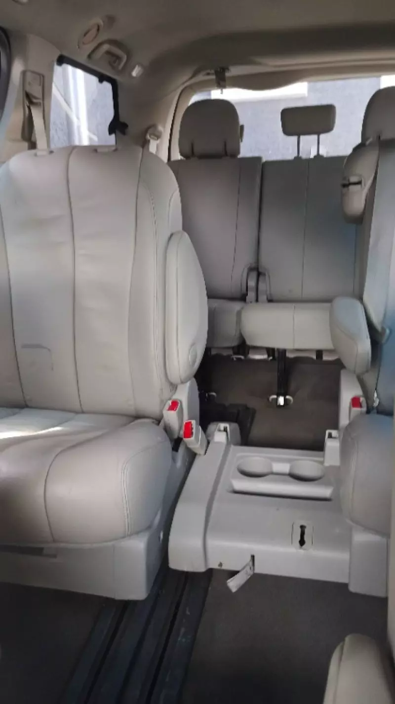 Toyota Sienna - 2014
