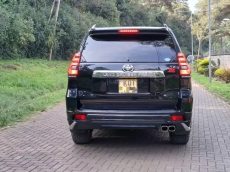 Toyota Landcruiser   - 2018