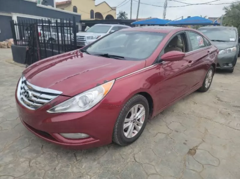 Hyundai Sonata   - 2015