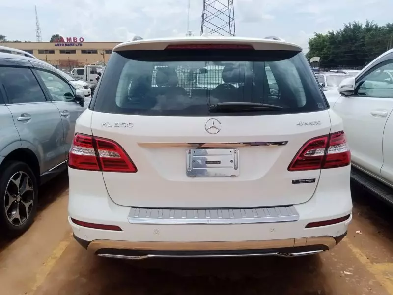 Mercedes-Benz ML 350   - 2012